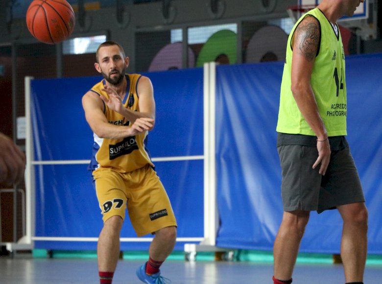 BasketBall