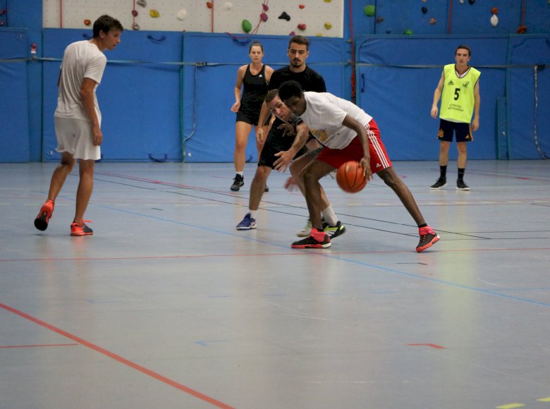 BasketBall