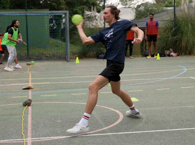 BALLE AUX PRISONNIERS - COMPET